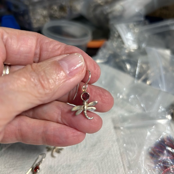 Sterling and garnet dragonfly pendant and earrings - Picture 3 of 4